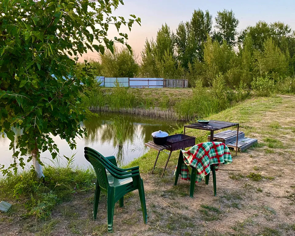 Домик у озера