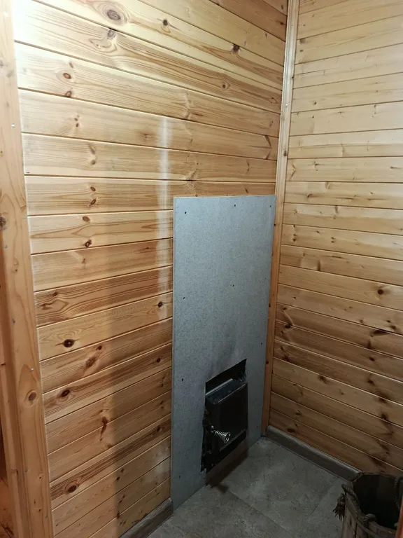 Загородный дом с 5 комнатами, зоной барбекю и баней