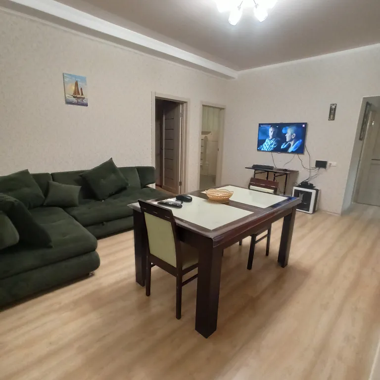 Квартира у новoго благoуcтрoeннoгo пляжa