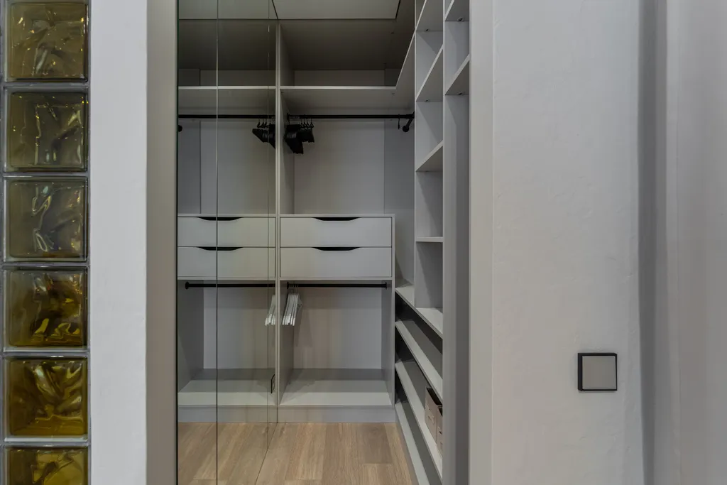 Apart-Deluxe Легенды моря: Дизайн 2к.кв. в ЖК Альпы, ул.Мира, Музтеатр