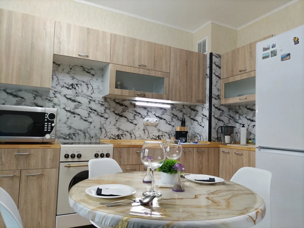 2-комнатная квартира только после ремонта в 20 мин. Пешком от метро