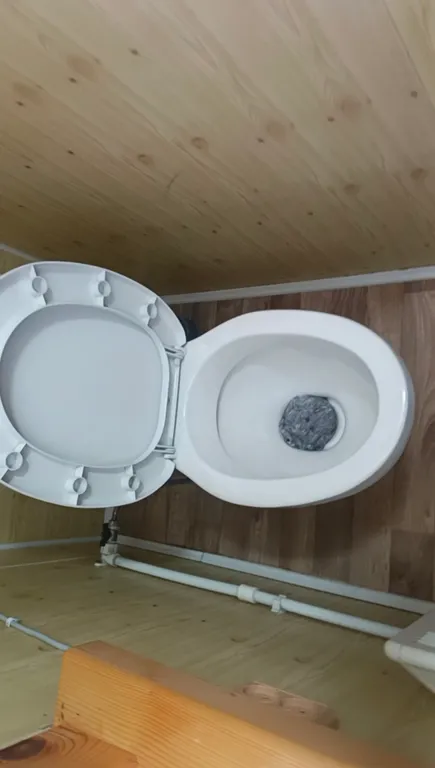 Домик на берегу залива Ладожского озера