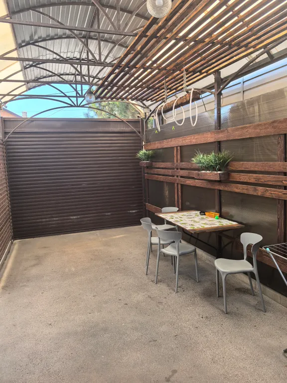 Домик с дизайнерским интерьером