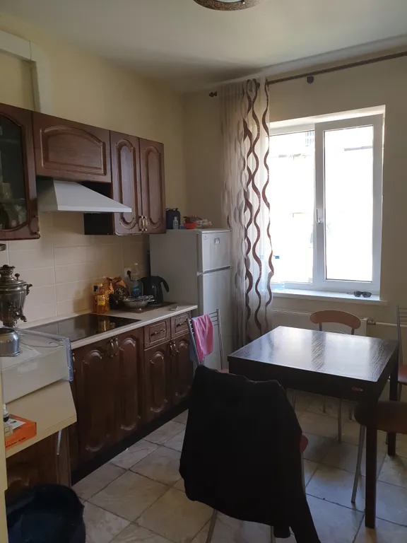 Комната в апартаментах на Аланской