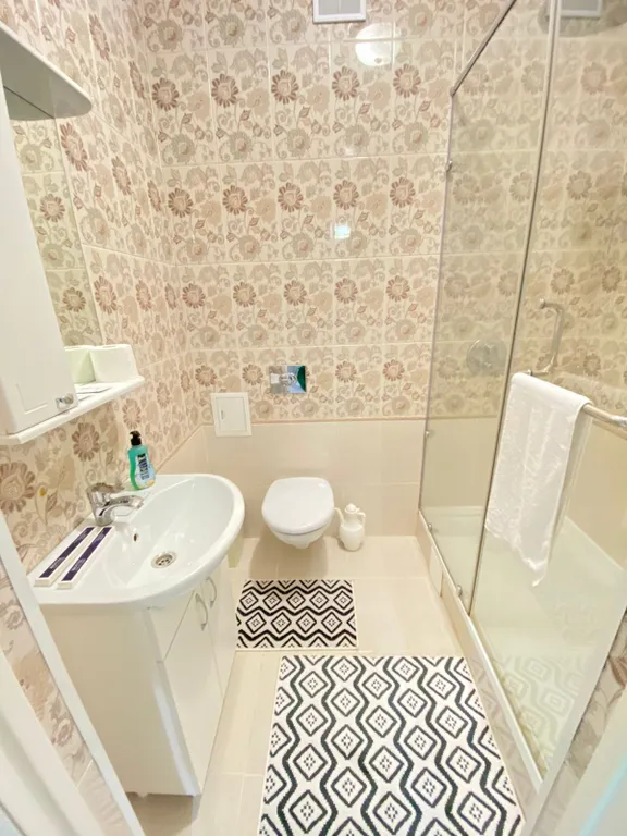 ЖК Дипломат в центре левого берега вид на Байтерек