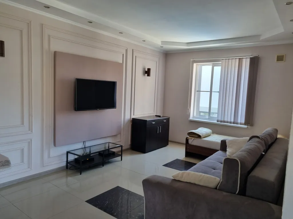 Коттедж Коттедж Аппартаменты с бассейном — Сириус