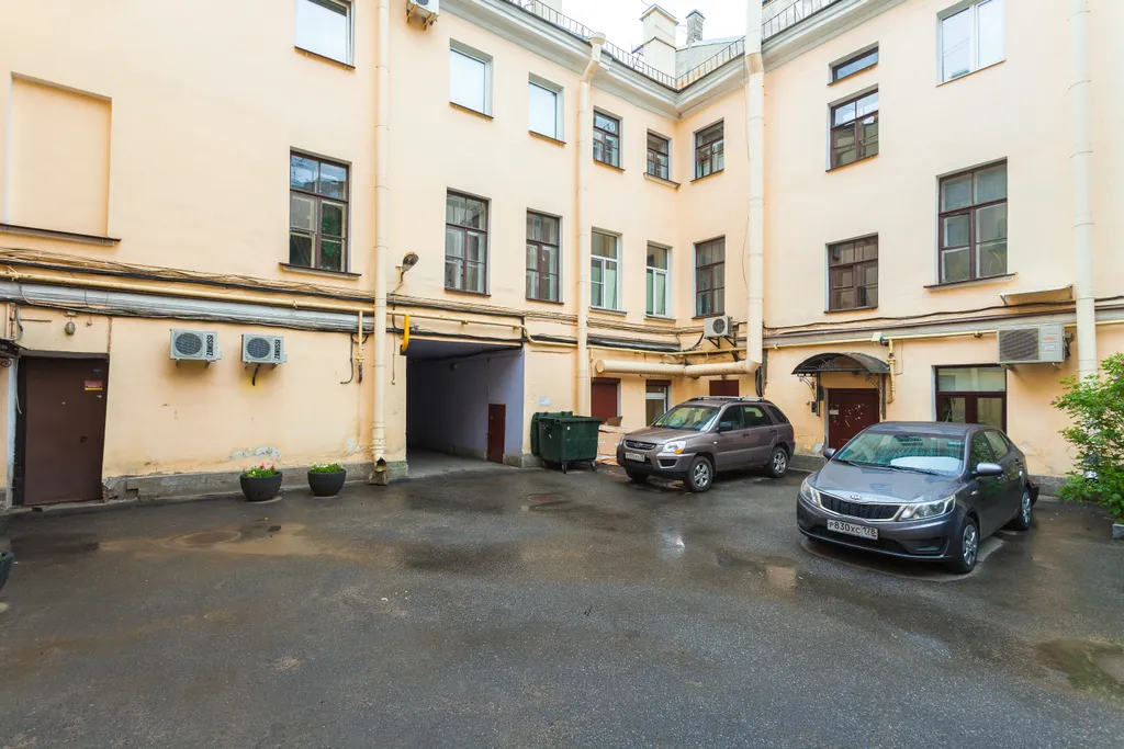 Квартира 2-комнатная квартира с парковкой в самом центре Classic Аpartment — Санкт-Петербург