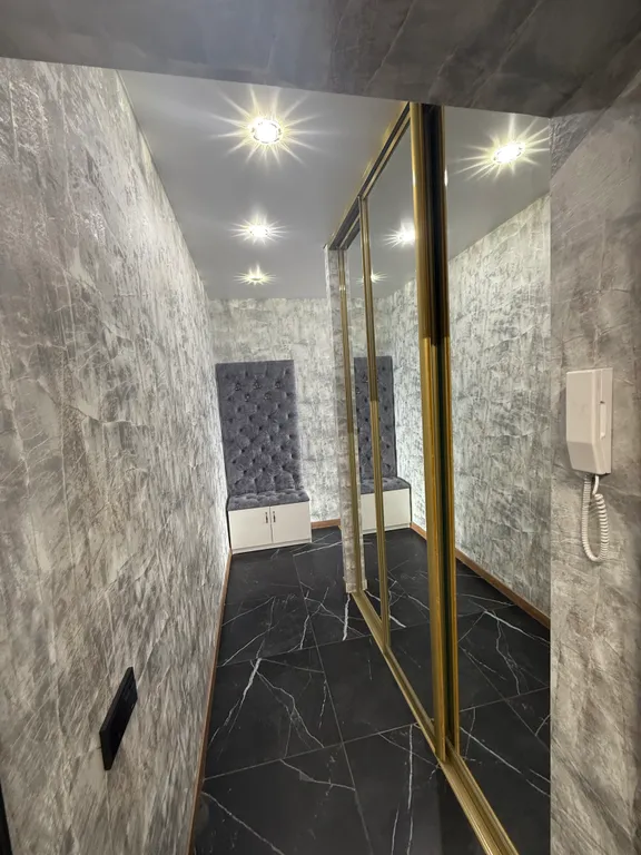 2-комнатная квартира в ЖК Graff House, центр