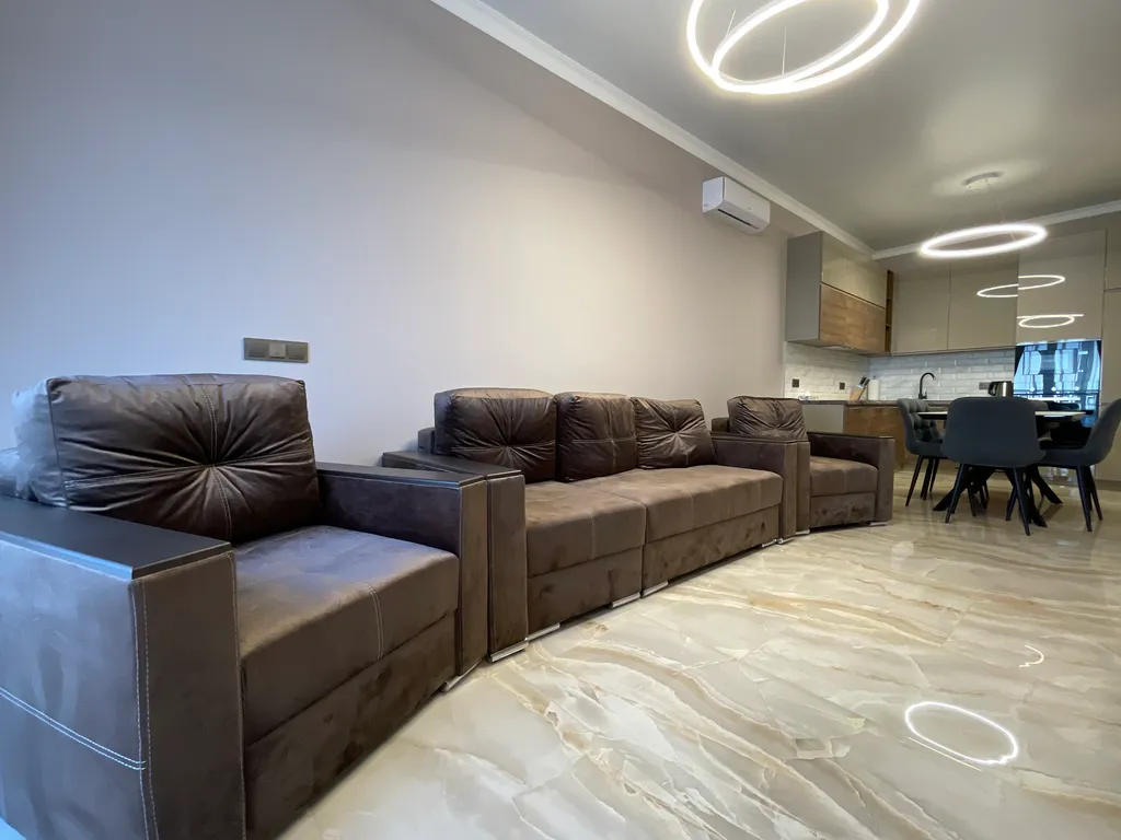 Квартира 3-комнатная с видом на море, дизайнерский ремонт