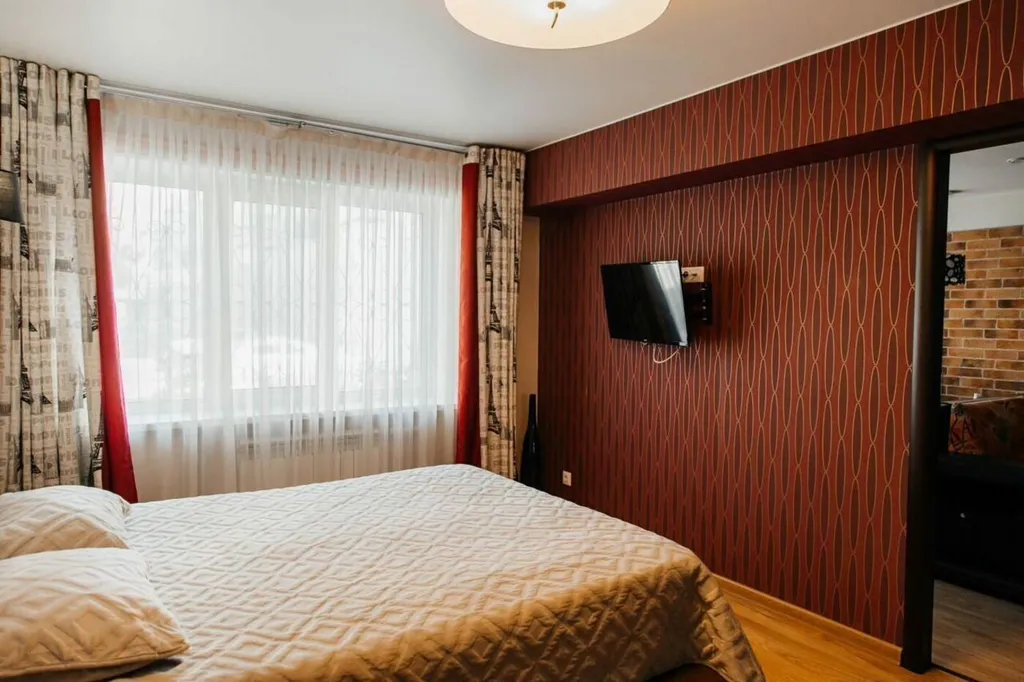 Двухкомнатная квартира с дизайнерским ремонтом