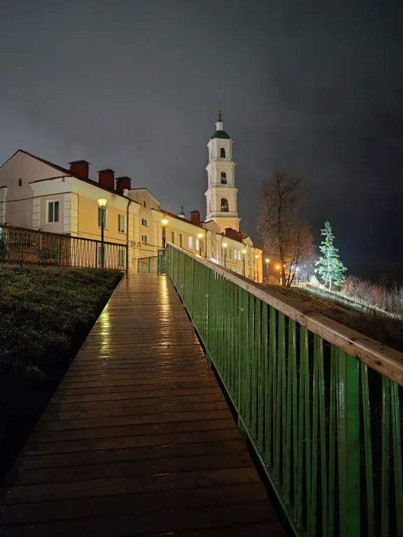 Квартира на набережной с видом на шишкинские пруды — аренда посуточно в Елабуга