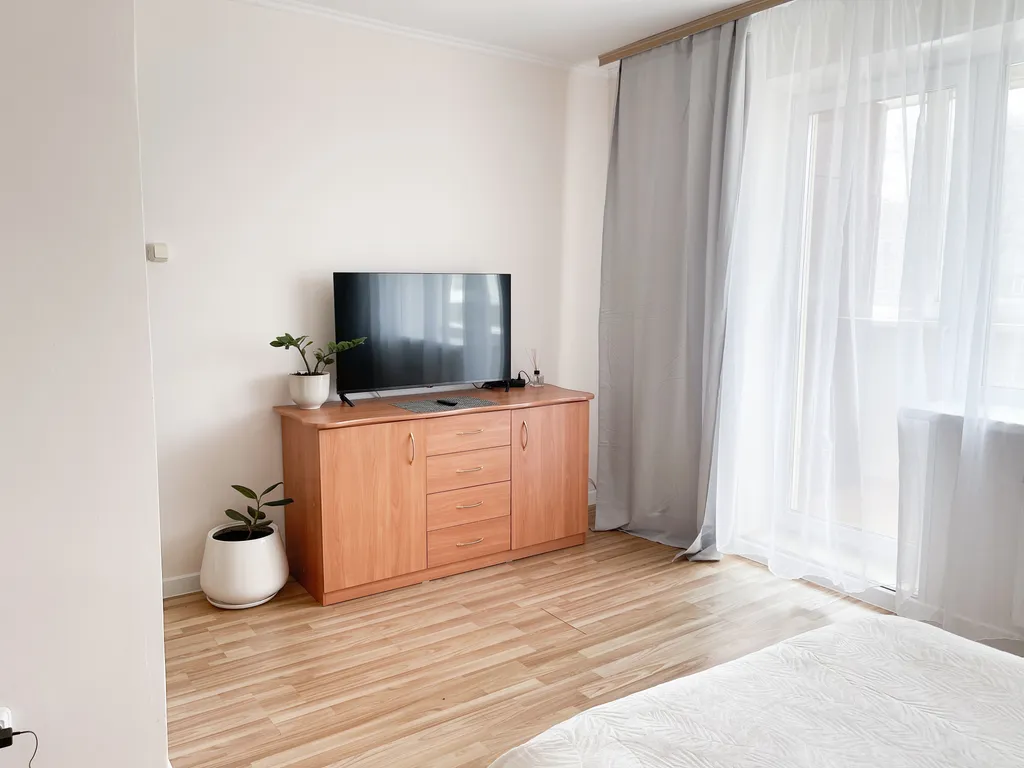 Солнечная квартира с балконом