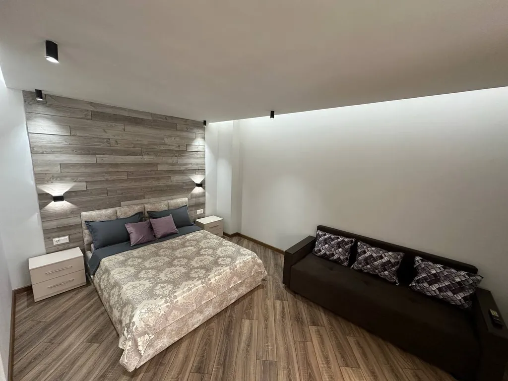 Квартира Студия в лофт стиле с видом на горы около арбата на 9 этаже — Алматы