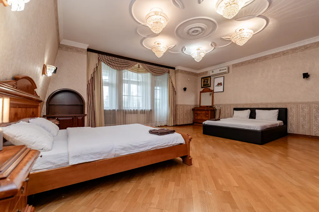 Коттедж с бассейном и сауной в Красногорске