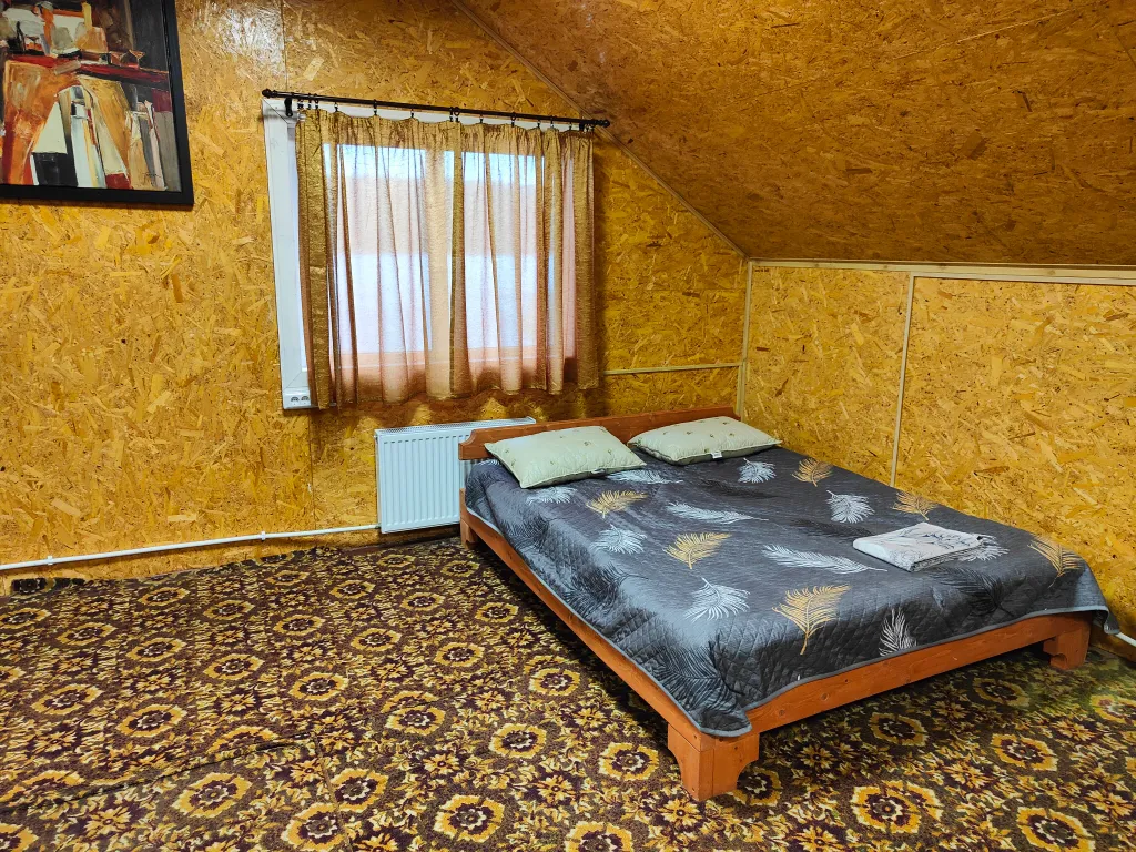 Уютный дом на берегу реки Чусовая