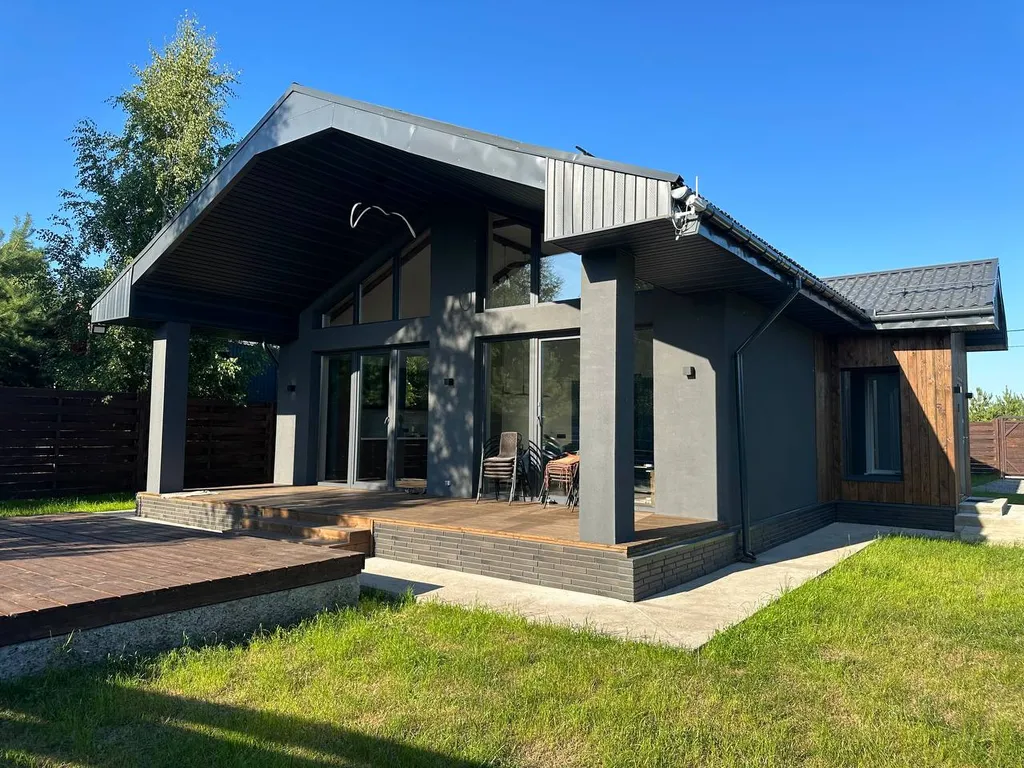 Дизайнерский коттедж на берегу обского моря