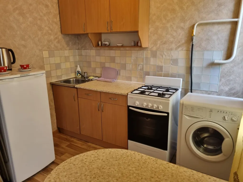 Уютная квартира на первом этаже рядом с жд и автовокзалом