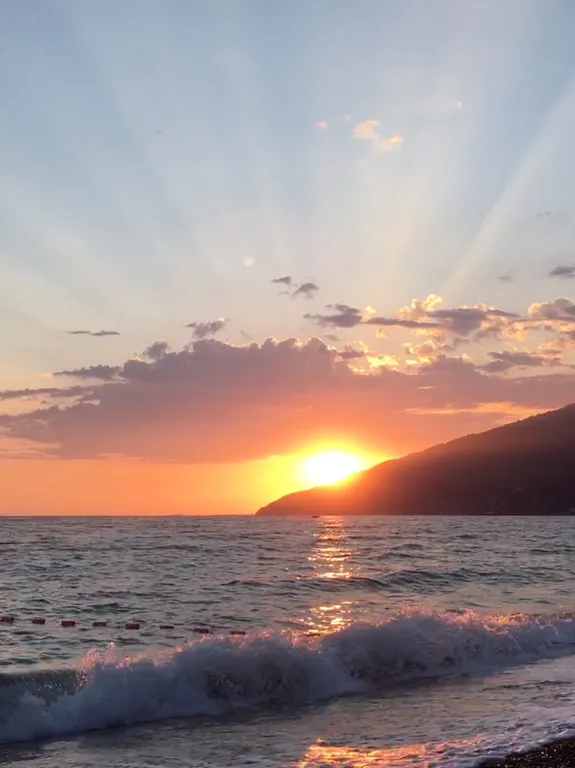 3-х местная комната с кондиционером с прямым видом на море