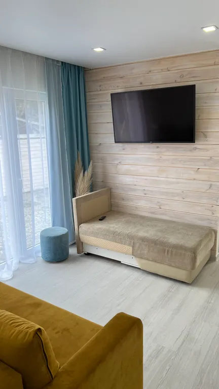 Новая двухкомнатная квартира с видом на море