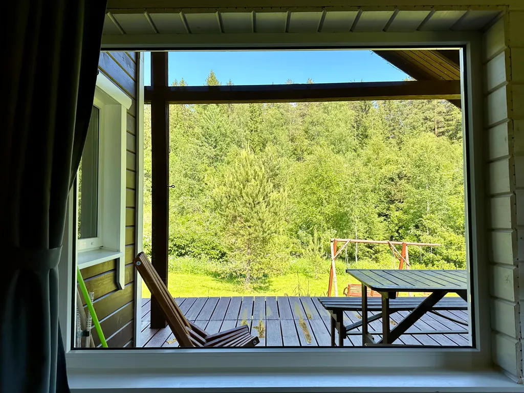 Коттедж с 3 спальнями, сауной, с видом на лес