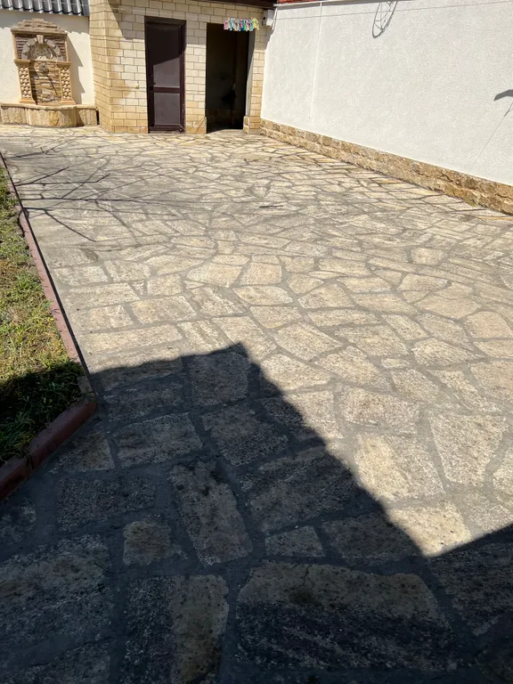 Дом на берегу моря