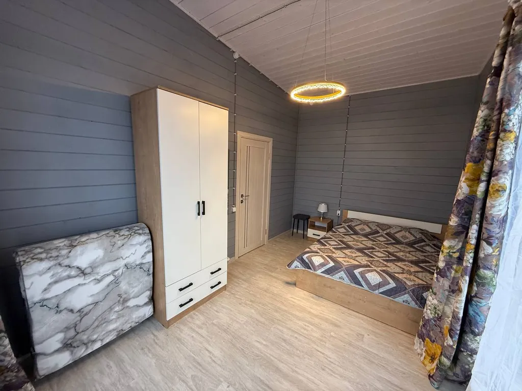 Дом с видом на город