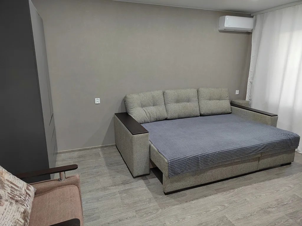 Евро квартира в самом центре города на 2м этаже