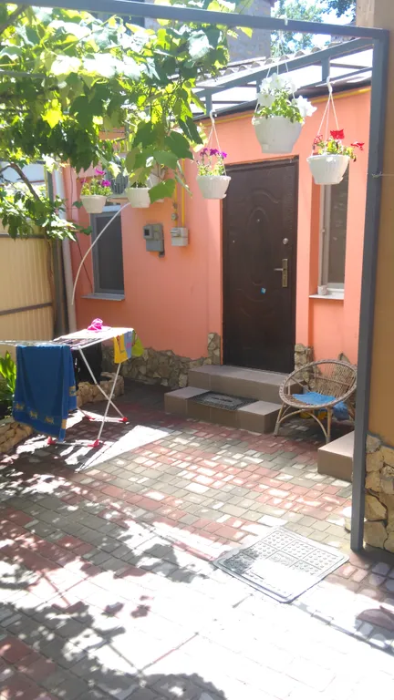 Уютная студия в центре с двориком