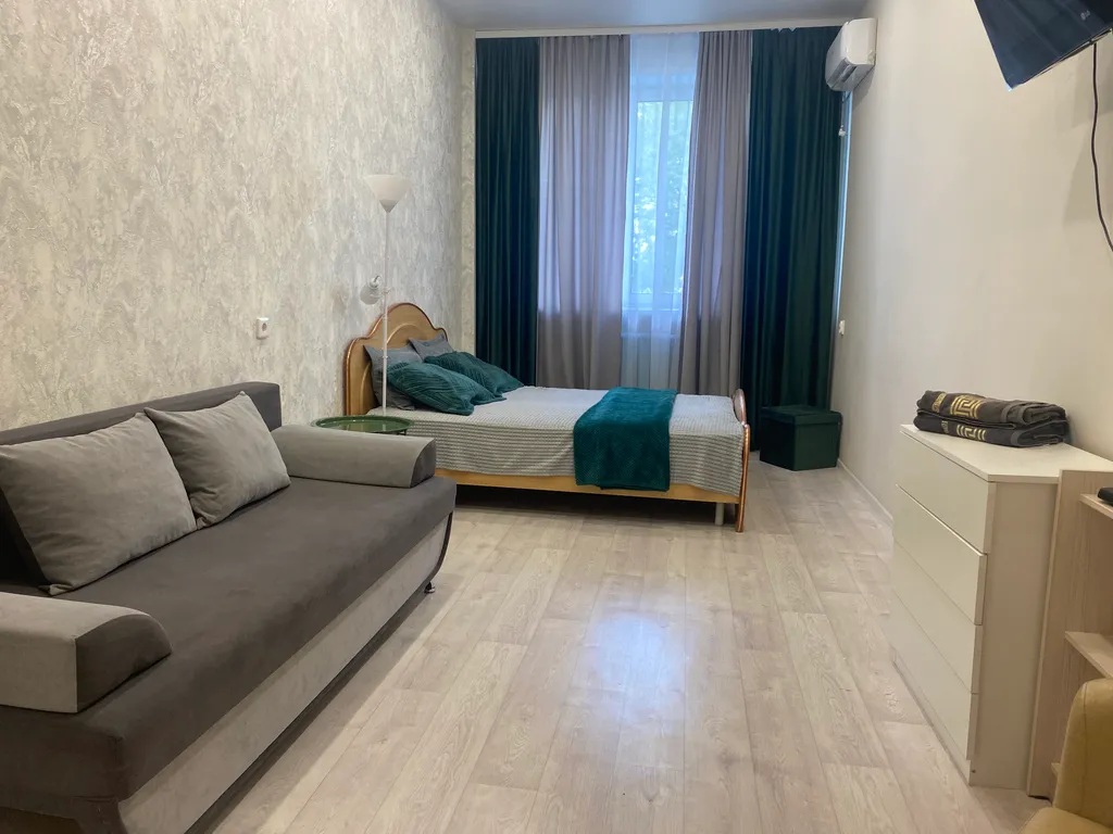 Большая квартира на против тц острова