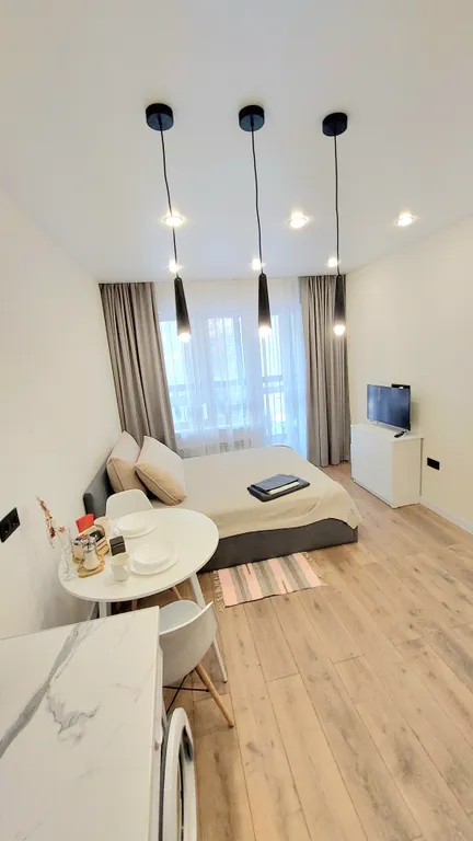 Красивая и уютная студия в новом доме комфорт класса