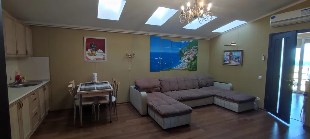 Уютная квартира с видом на море