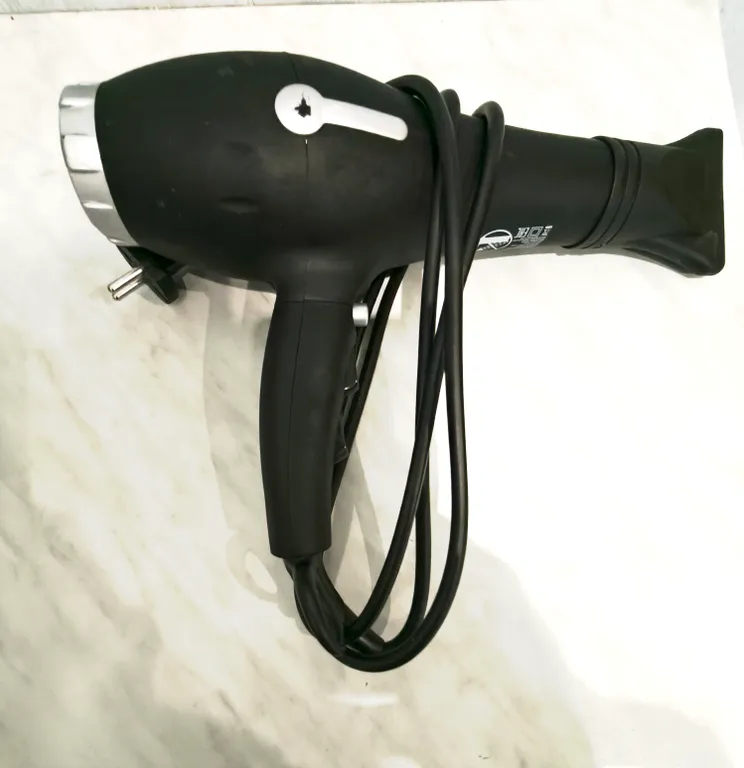 Трёхместный номер в центре, метро Немига, Дворец спорта.