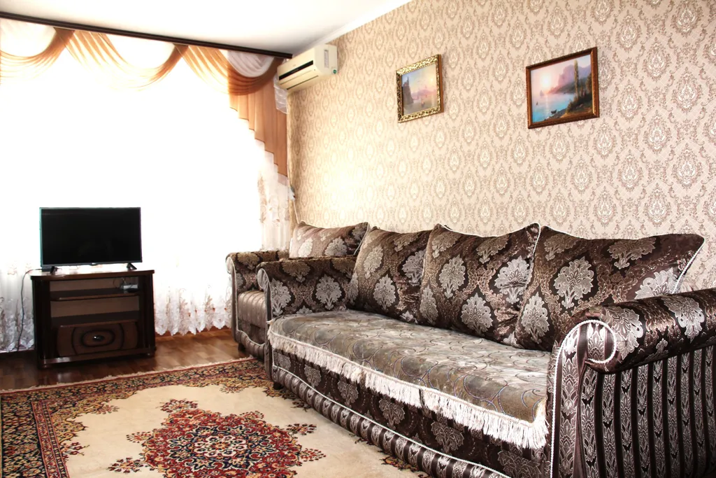 Уютная квартира в центре рядом с набережной — аренда посуточно в Керчь