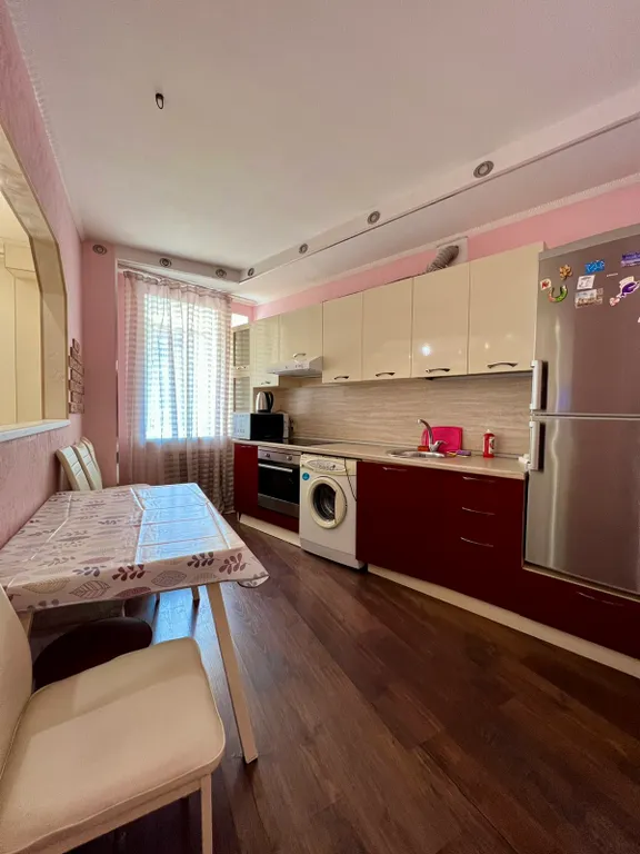 Двухкомнатная изолированная с джакузи