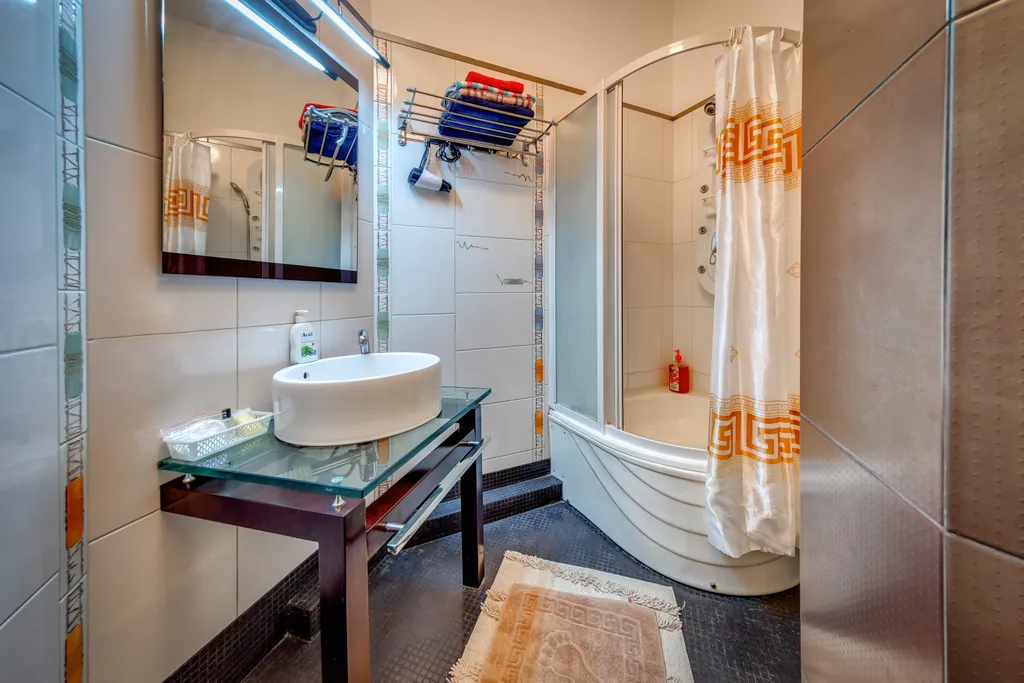 Апартаменты у Приморского парка