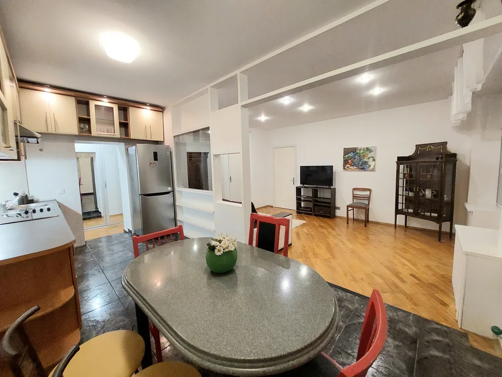 Квартира Просторная 3-х комнатная квартира в центре Минска — Минск