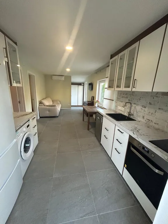 Новый дом Дения