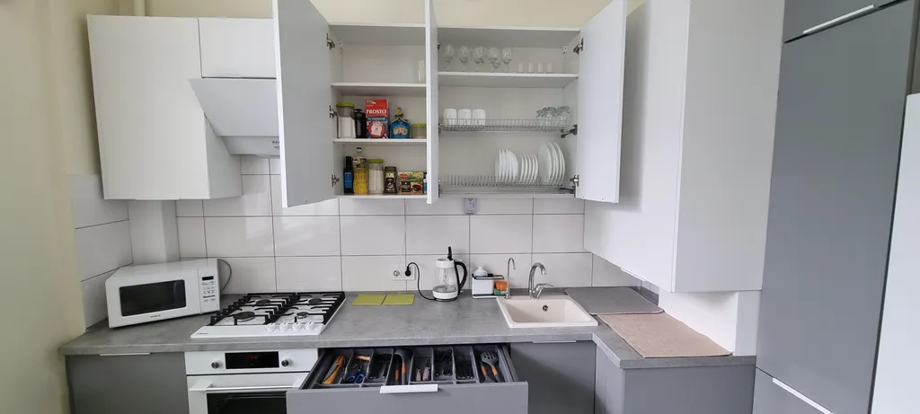 Двухкомнатный апартамент в центре с террасой