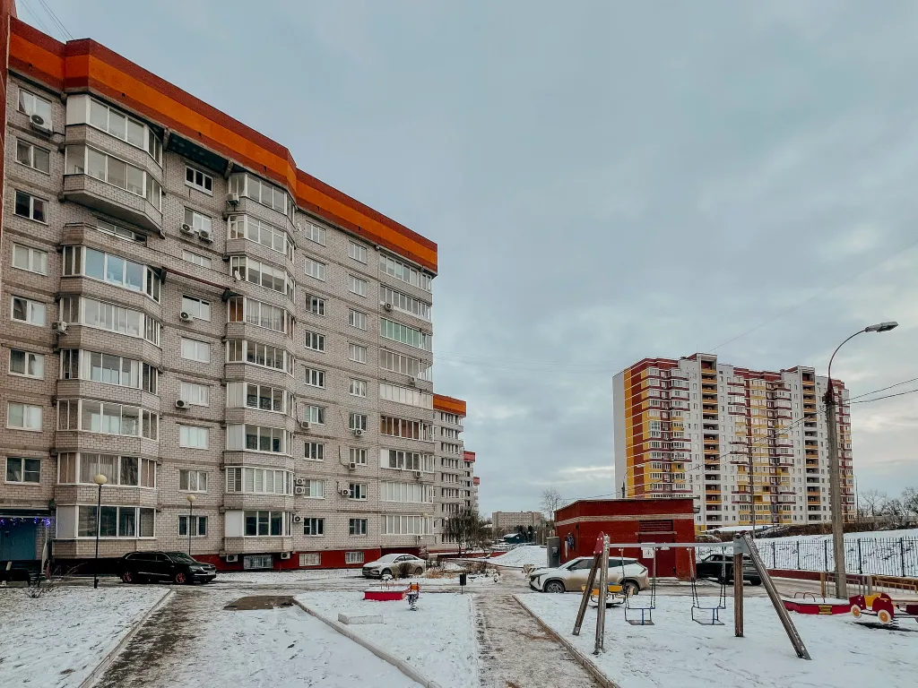 Большaя квaртира с балкoнoм и краcивым видoм нa гopод