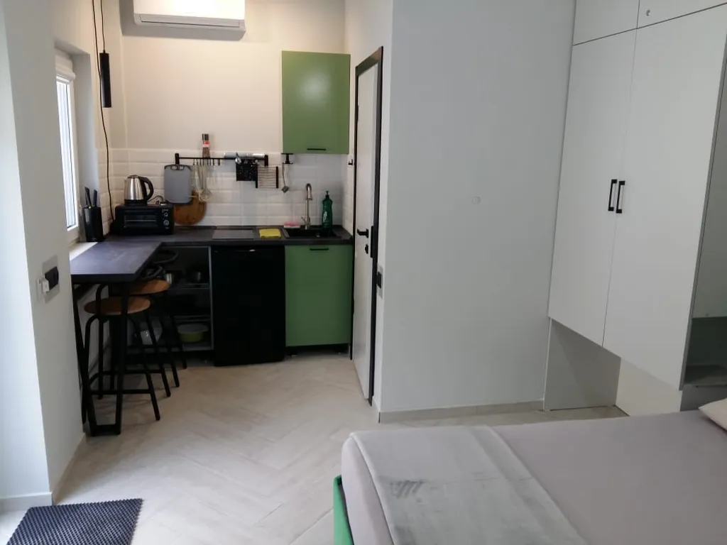 Уютная студия с террасой