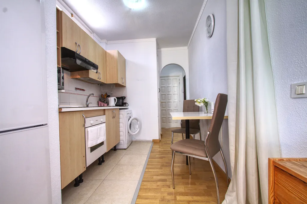 Apartments Island Village Heights