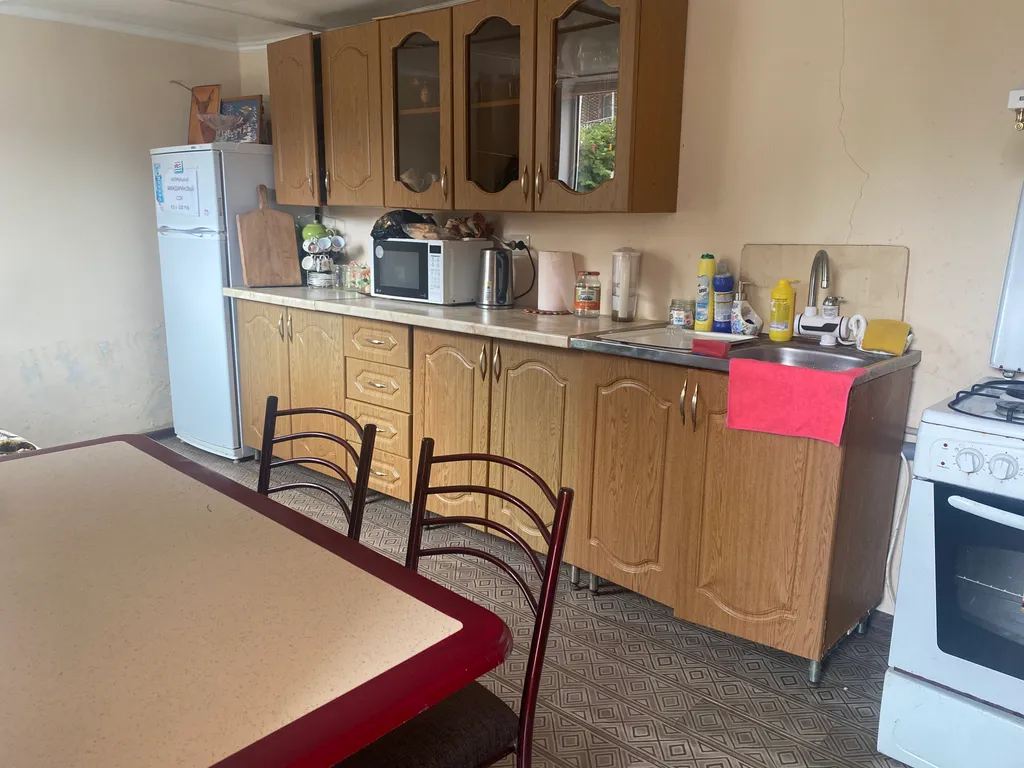 Коттедж у водопада