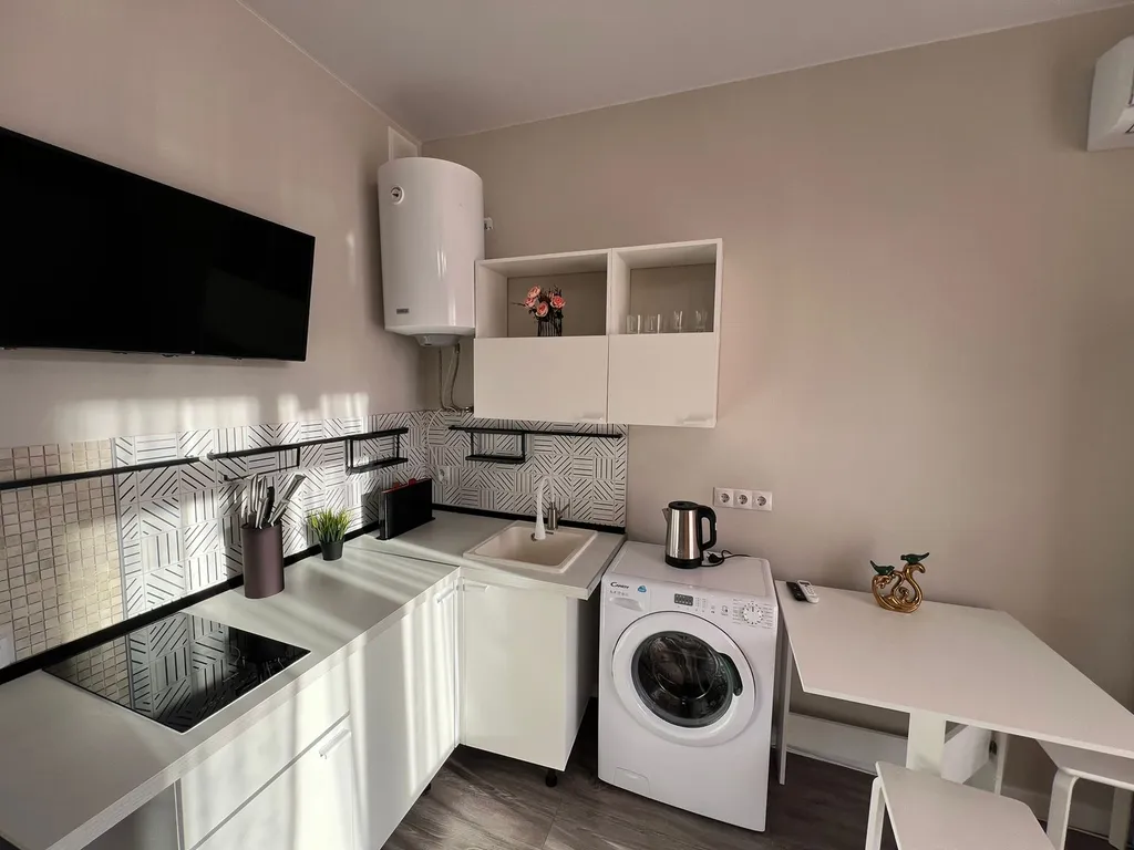 Студия с бассейном на 2 человека