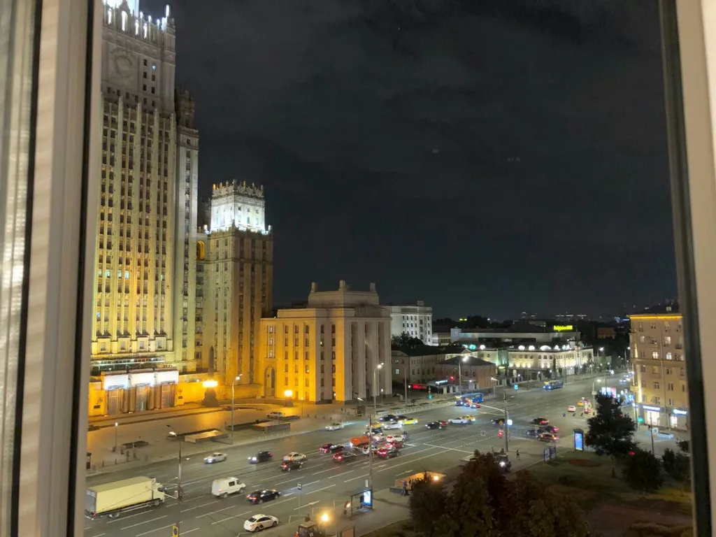 Квартира Двухкомнатная квартира с прекрасным видом на центр — Москва