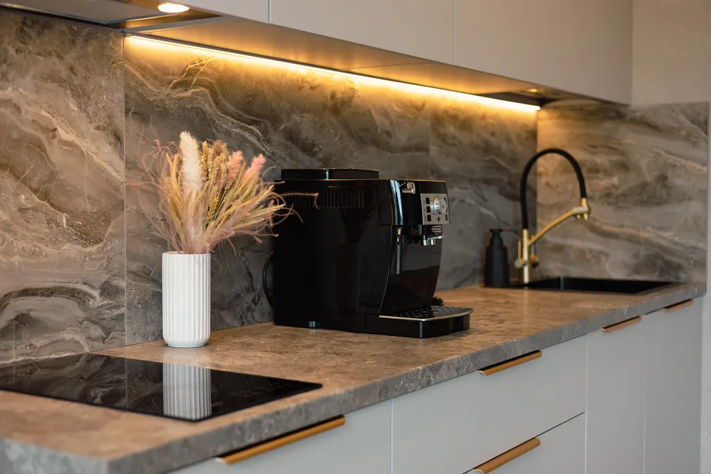 Эксклюзивная квартира с лучшим видом в приморском парке Ялты