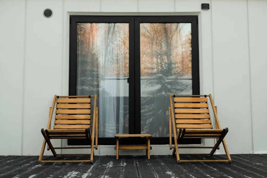 Уютный домик в лесу на двоих с купелью фурако и мангалом