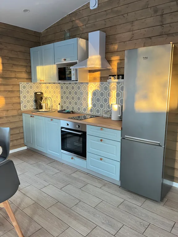 Дом в окружении сосен