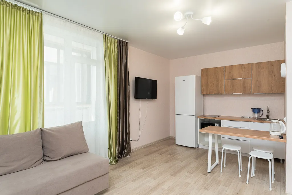 Квартира Квартира Уютная студия в новом доме с видом на лес — Новосибирск