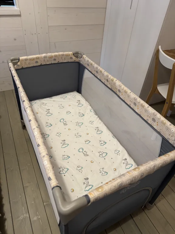 Коттедж Дом с верандой в лесу (3 спальни) — Дубна