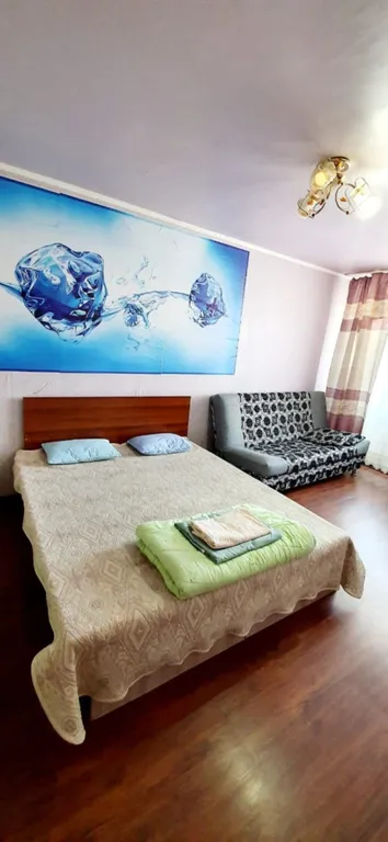 Двухкомнатная квартира в центре возле Дома быта — аренда посуточно в Якутск